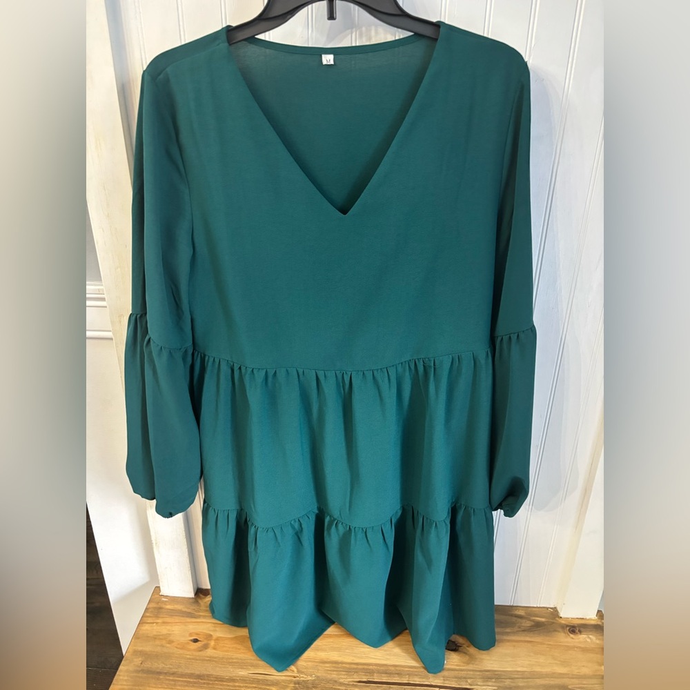 Long sleeve Green V-Neck Dress